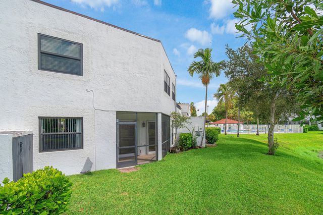 439 NW 36TH Avenue, Deerfield Beach, FL 33442