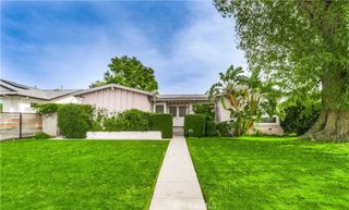 6922 Woodlake Avenue, West Hills, CA 91307