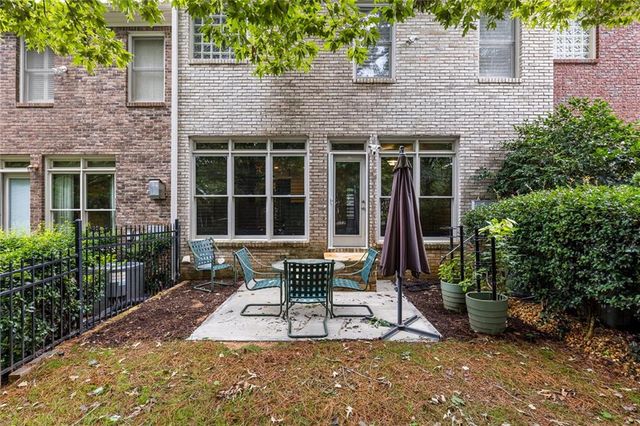 5561 Julian Place, Atlanta, GA 30342