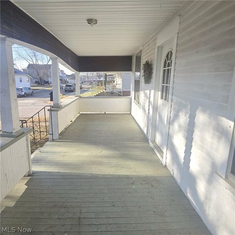 1701 Dewey Street, Parkersburg, WV 26101