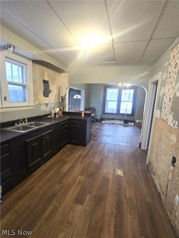 1701 Dewey Street, Parkersburg, WV 26101