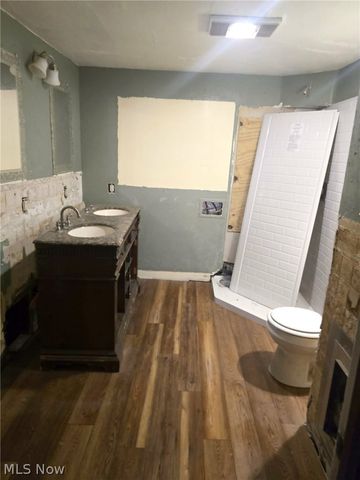 1701 Dewey Street, Parkersburg, WV 26101