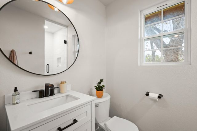 8720 Tallwood DR, Austin, TX 78759