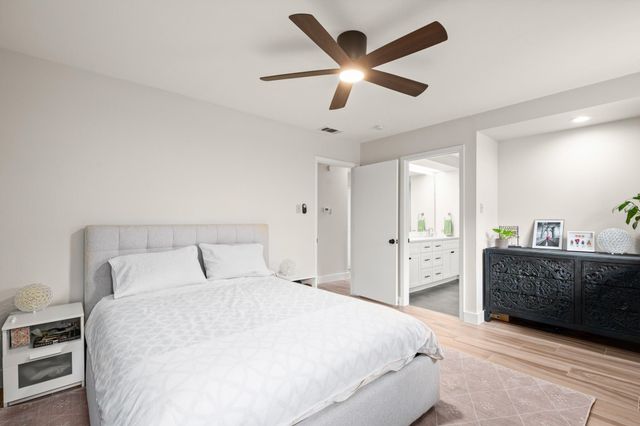 8720 Tallwood DR, Austin, TX 78759