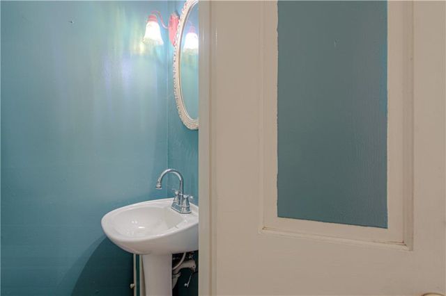 611 Main Street, Missouri City, MO 64072