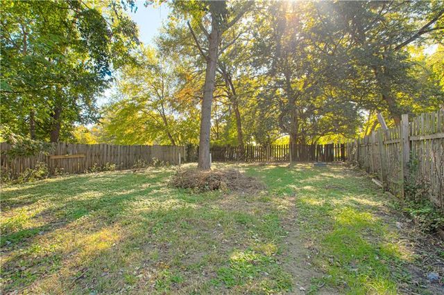 611 Main Street, Missouri City, MO 64072