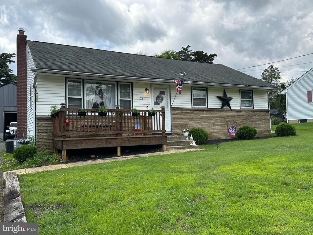 28 PINEVIEW TER, Bridgeton, NJ 08302