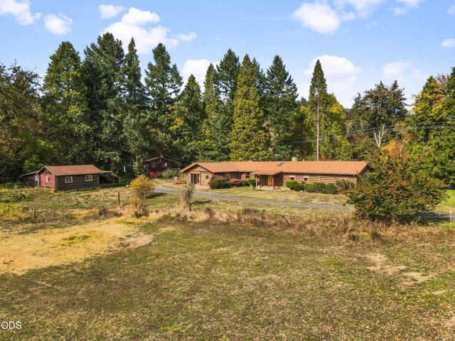 4161 Riverbanks Road, Grants Pass, OR 97527