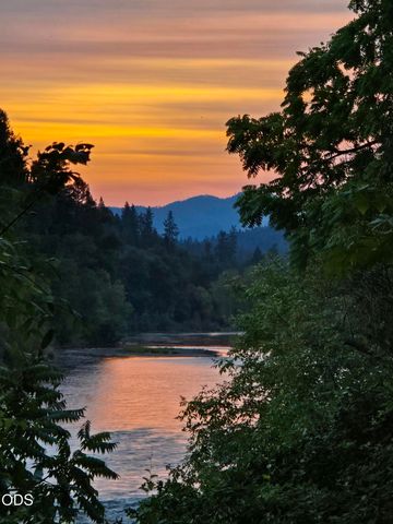 4161 Riverbanks Road, Grants Pass, OR 97527