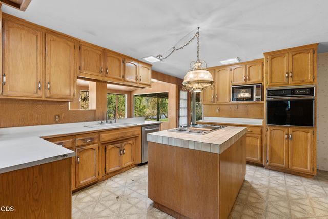 4161 Riverbanks Road, Grants Pass, OR 97527