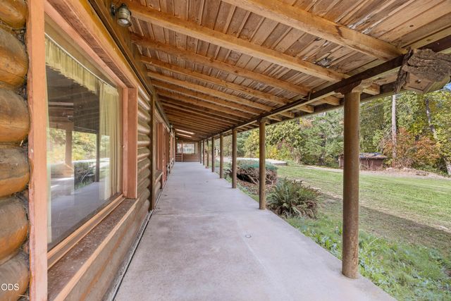 4161 Riverbanks Road, Grants Pass, OR 97527