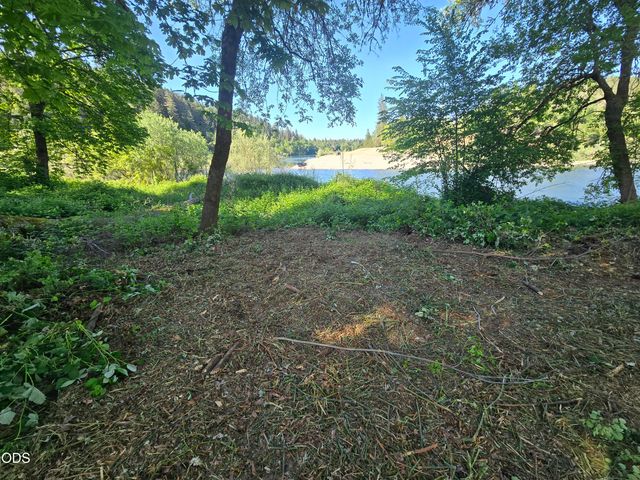 4161 Riverbanks Road, Grants Pass, OR 97527
