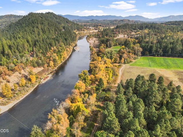 4161 Riverbanks Road, Grants Pass, OR 97527