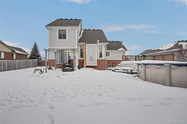 31197 Jaguar Drive, Chesterfield Township, MI 48047