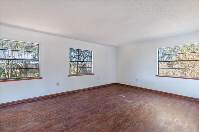 40043 W 8TH AVENUE, Umatilla, FL 32784