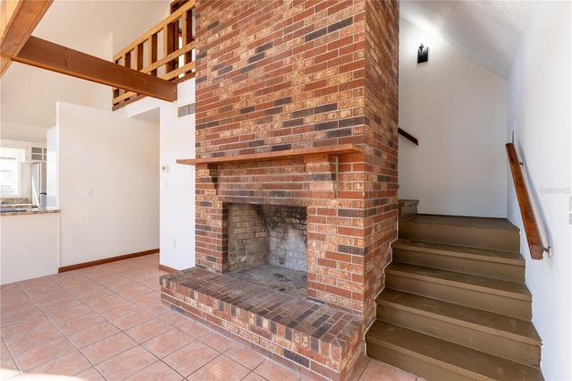 40043 W 8TH AVENUE, Umatilla, FL 32784