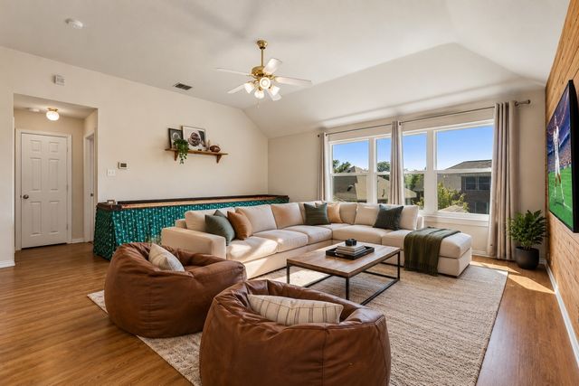 8410 Lexington Court, Rowlett, TX 75089