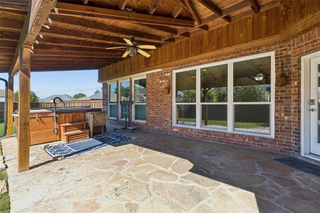 8410 Lexington Court, Rowlett, TX 75089