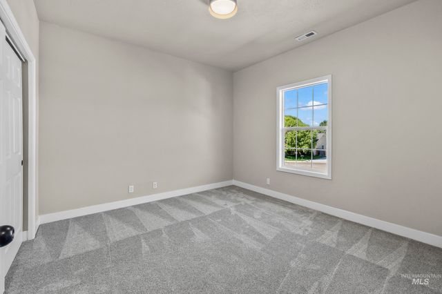 743 E Wild Lilac Ct, Kuna, ID 83634