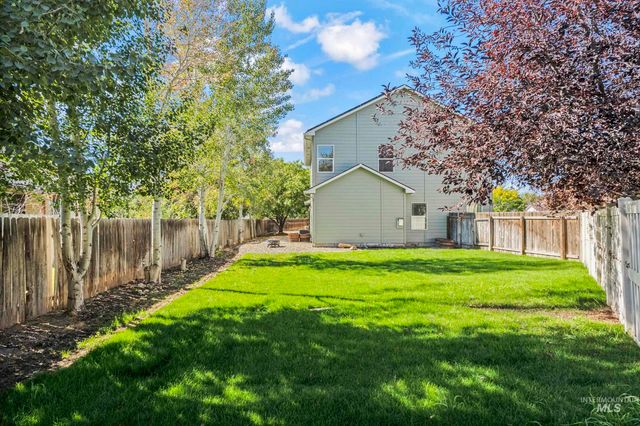 743 E Wild Lilac Ct, Kuna, ID 83634