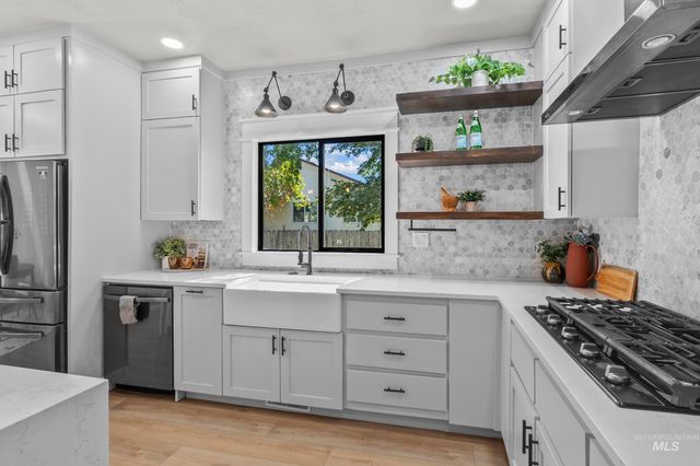 743 E Wild Lilac Ct, Kuna, ID 83634