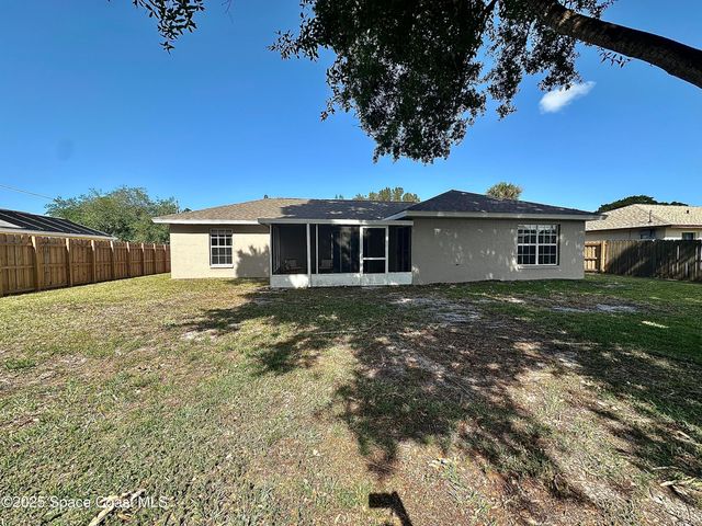 366 Haverford Lane NE, Palm Bay, FL 32907