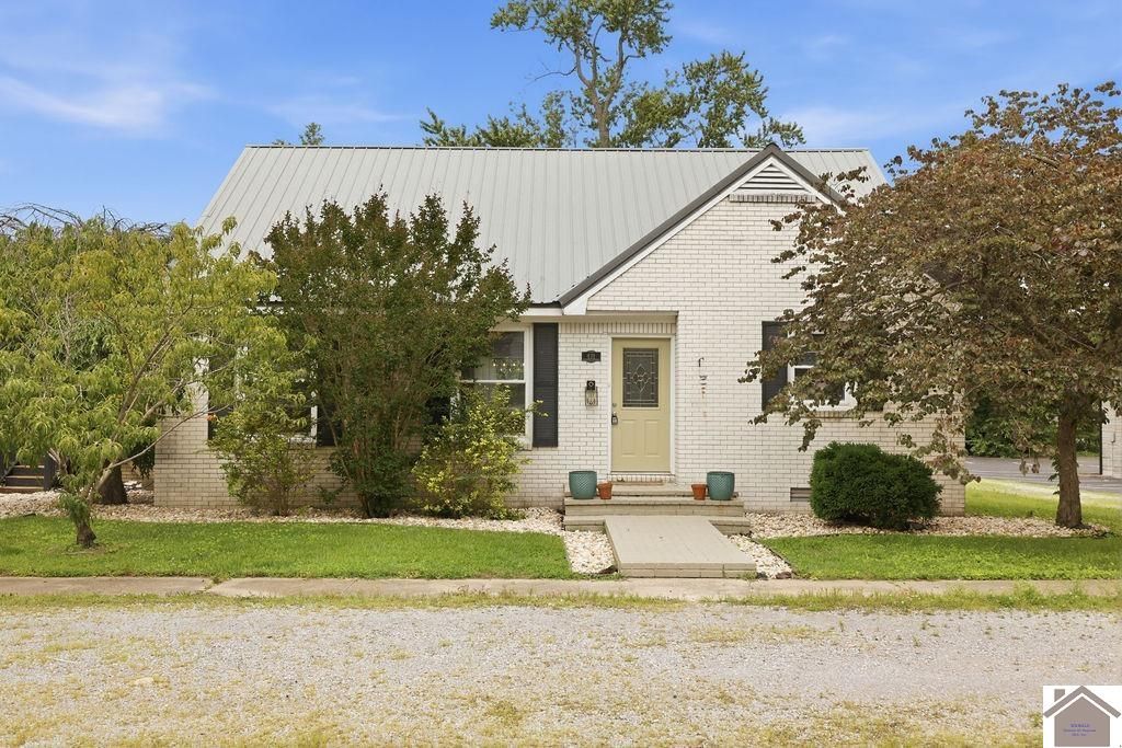 431 Wyatt Avenue, Kevil, KY 42053