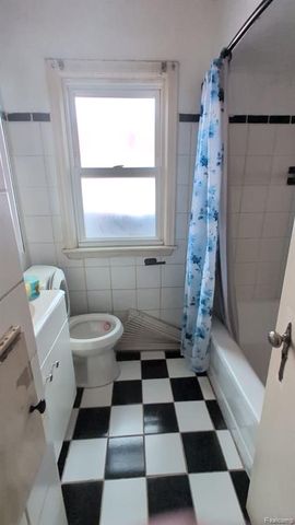 16209 Stahelin Avenue, Detroit, MI 48219