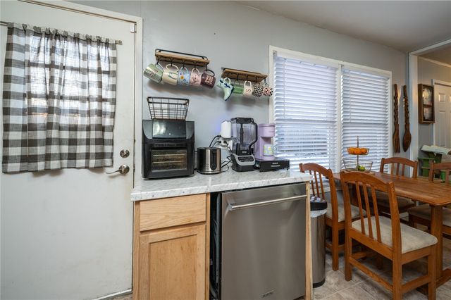 260 Boice Road NW, Cedar Rapids, IA 52405