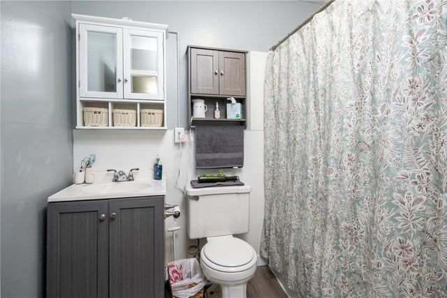 260 Boice Road NW, Cedar Rapids, IA 52405