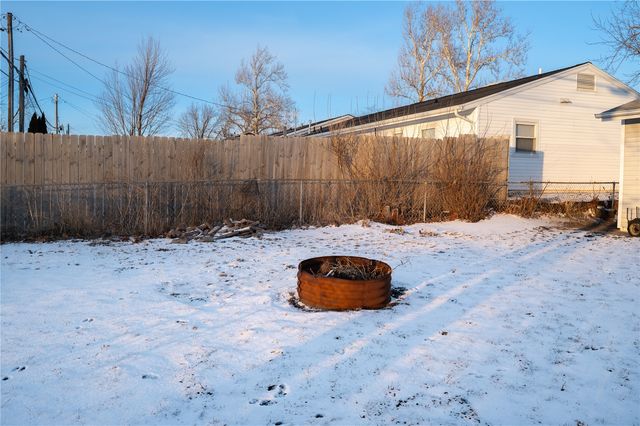 260 Boice Road NW, Cedar Rapids, IA 52405