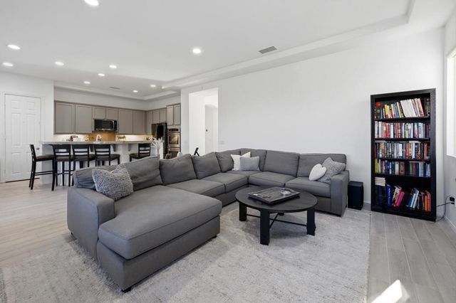 113 Francesca Court, Palm Desert, CA 92211