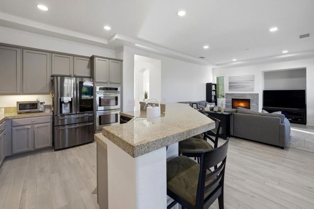 113 Francesca Court, Palm Desert, CA 92211