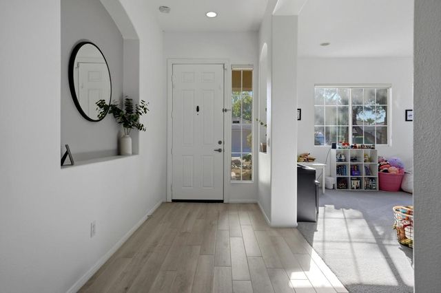 113 Francesca Court, Palm Desert, CA 92211