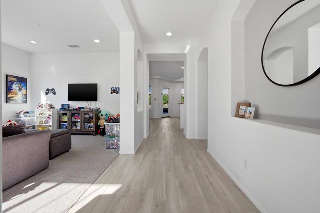 113 Francesca Court, Palm Desert, CA 92211