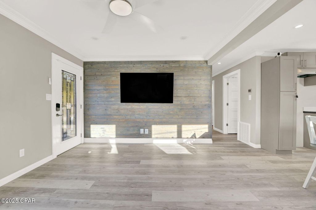 Image 6 of property listing at 630 Malaga Place, Panama City Beach, FL 32413