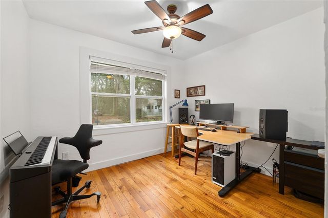 929 NE 7TH AVENUE, Gainesville, FL 32601