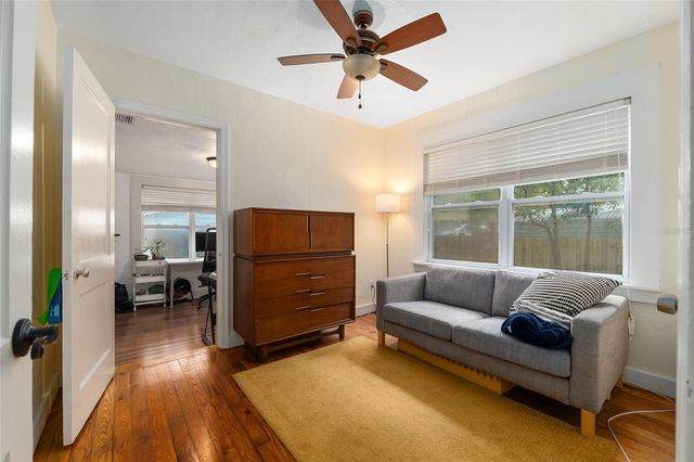 929 NE 7TH AVENUE, Gainesville, FL 32601