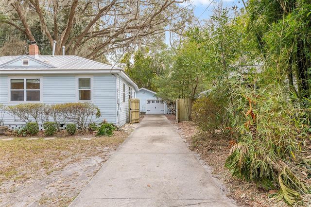 929 NE 7TH AVENUE, Gainesville, FL 32601