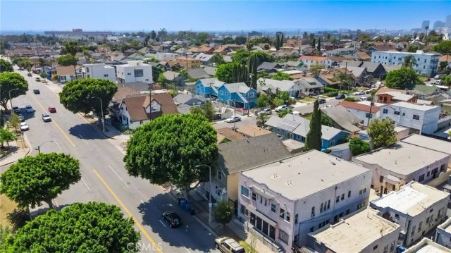 627 S Soto, Los Angeles, CA 90023