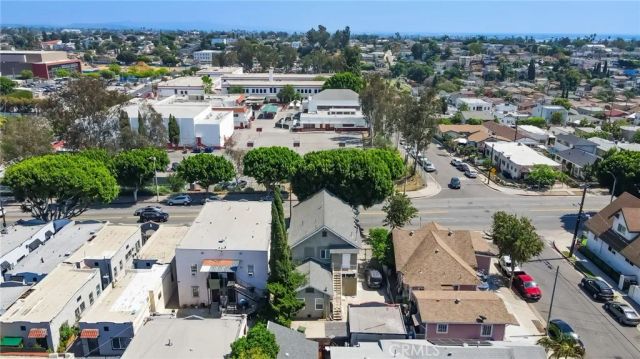 627 S Soto, Los Angeles, CA 90023