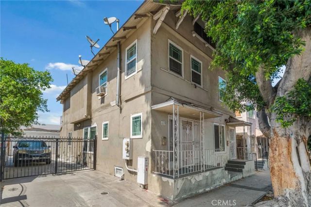 627 S Soto, Los Angeles, CA 90023