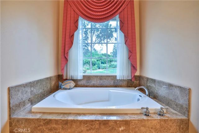 668 Adirondack Lane, Claremont, CA 91711