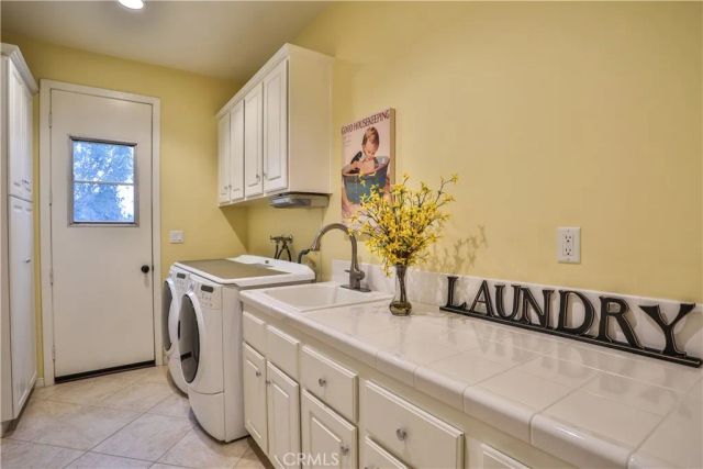 668 Adirondack Lane, Claremont, CA 91711