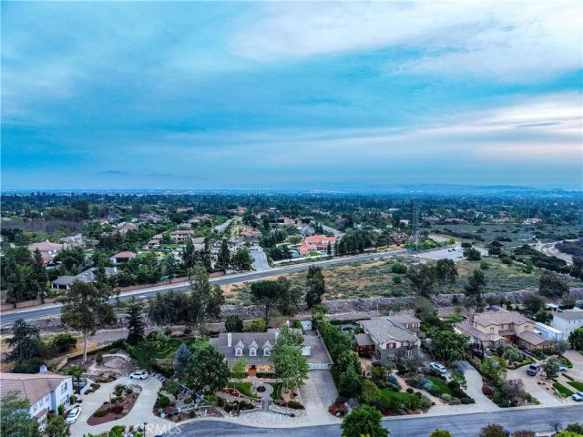 668 Adirondack Lane, Claremont, CA 91711