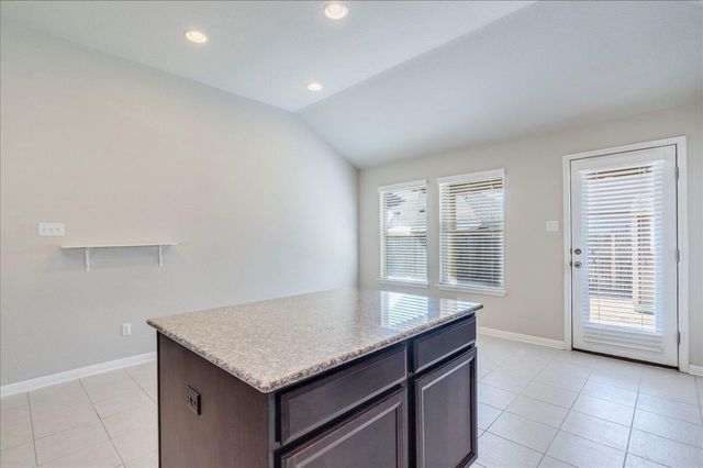 161 Mistflower LN, Kyle, TX 78640