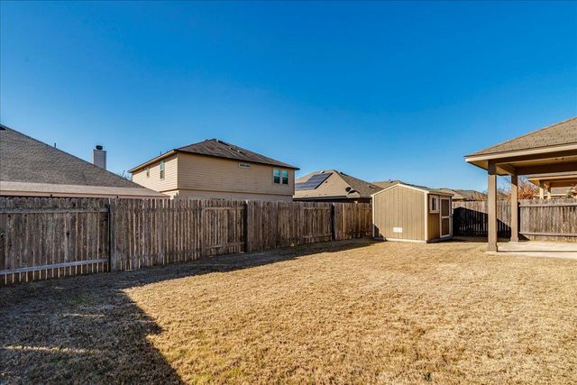 161 Mistflower LN, Kyle, TX 78640