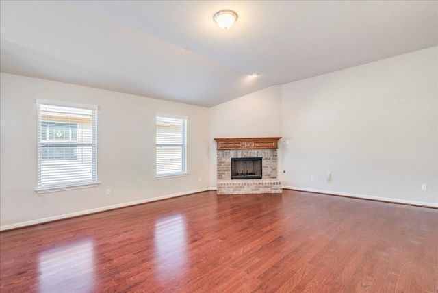 161 Mistflower LN, Kyle, TX 78640