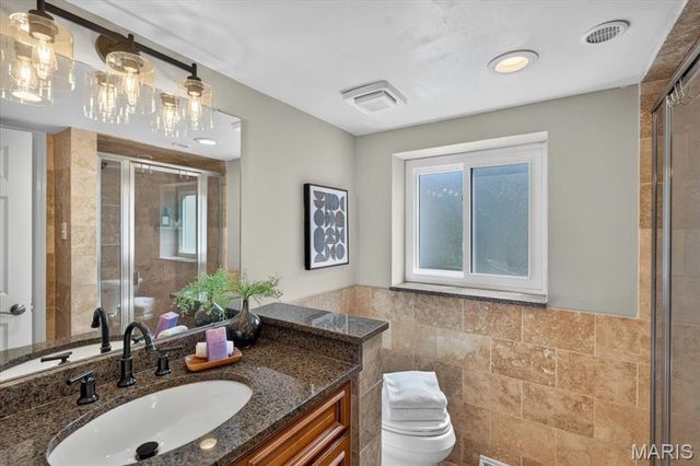 6 The Knolls Lane, Creve Coeur, MO 63141