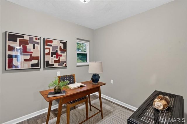 6 The Knolls Lane, Creve Coeur, MO 63141